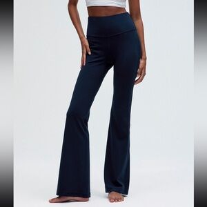 ONLY WORN ONCE LULULEMON GROOVE NULU SUPER HIGH RISE FLARE PANT